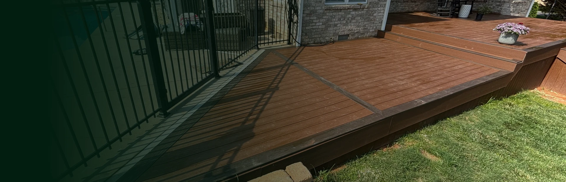 Decks breadcrumb hero