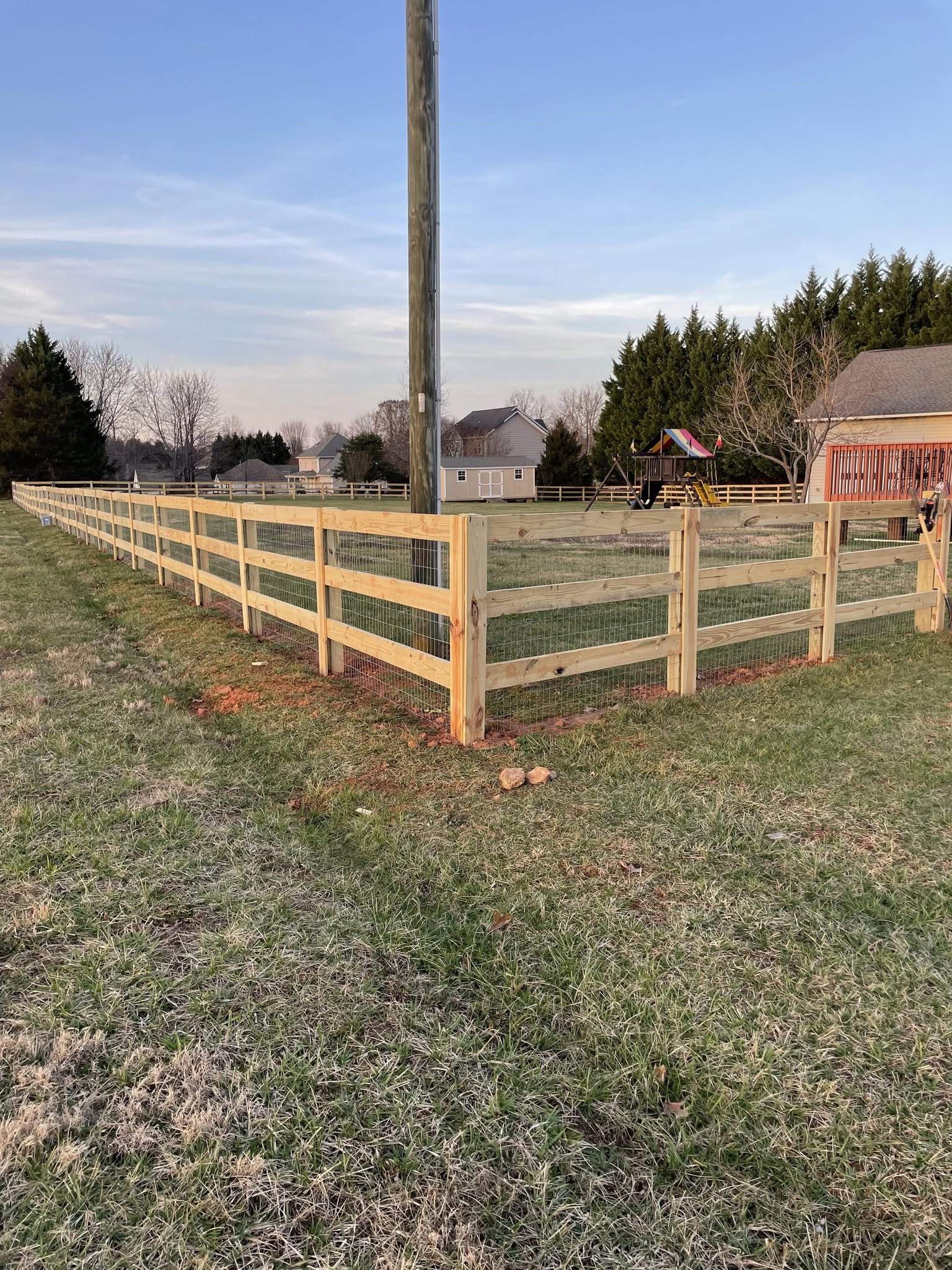 In-Line Custom Fencing LLC